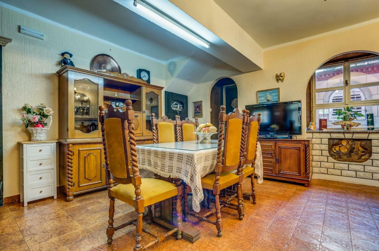 Villa Donkovic โกตอร์ ภายนอก รูปภาพ